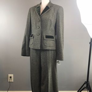 Talbots Italian Fabric Green Speckled Tweed Suit!